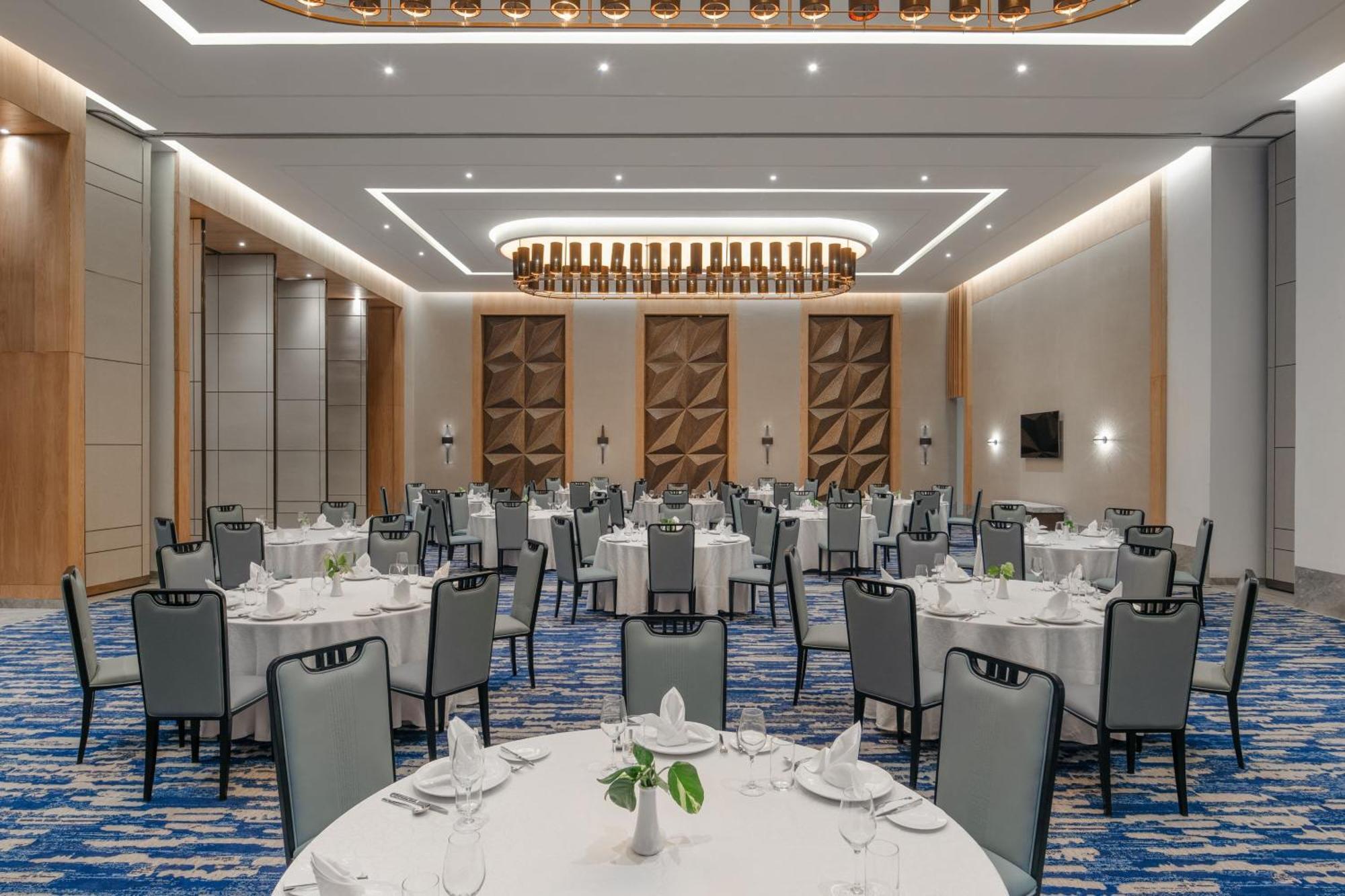 Four Points By Sheraton 캄팔라 외부 사진