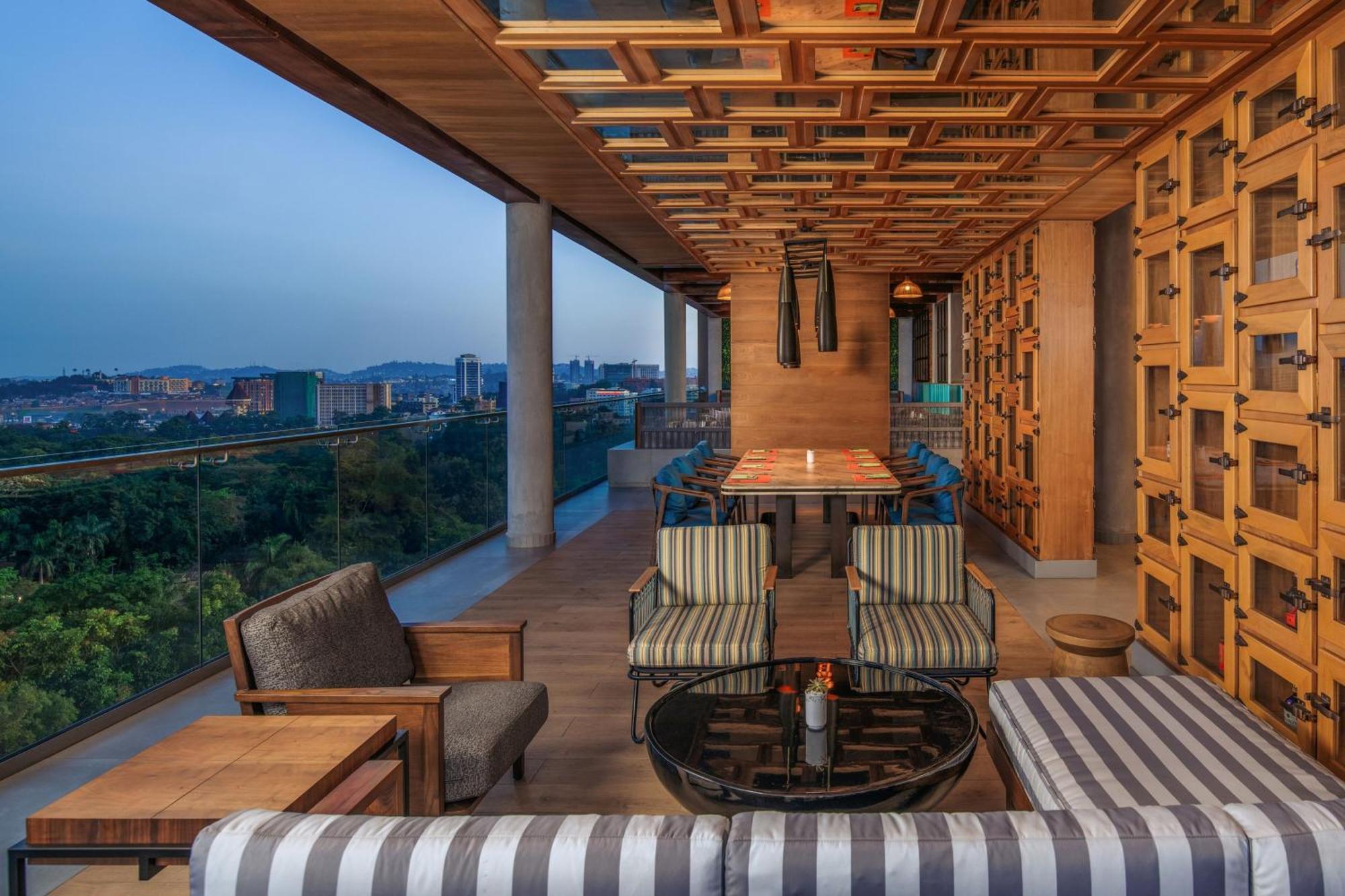 Four Points By Sheraton 캄팔라 외부 사진