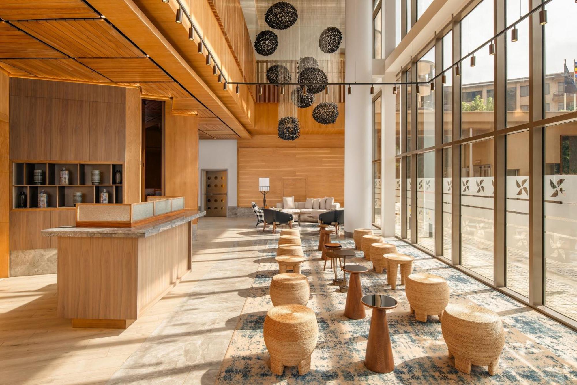 Four Points By Sheraton 캄팔라 외부 사진