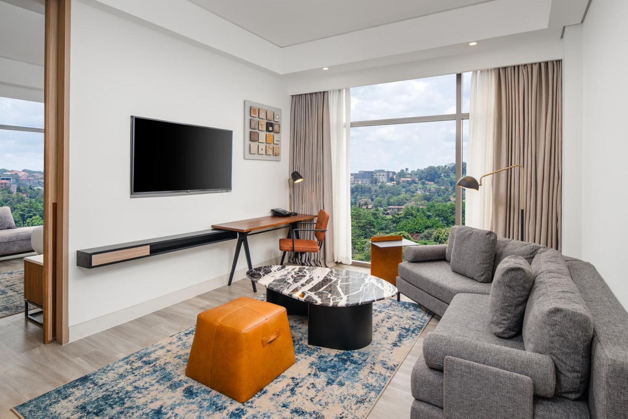 Four Points By Sheraton 캄팔라 외부 사진